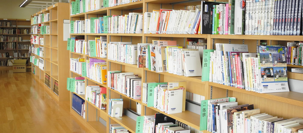 山鹿市立こもれび図書館ホームページ画像